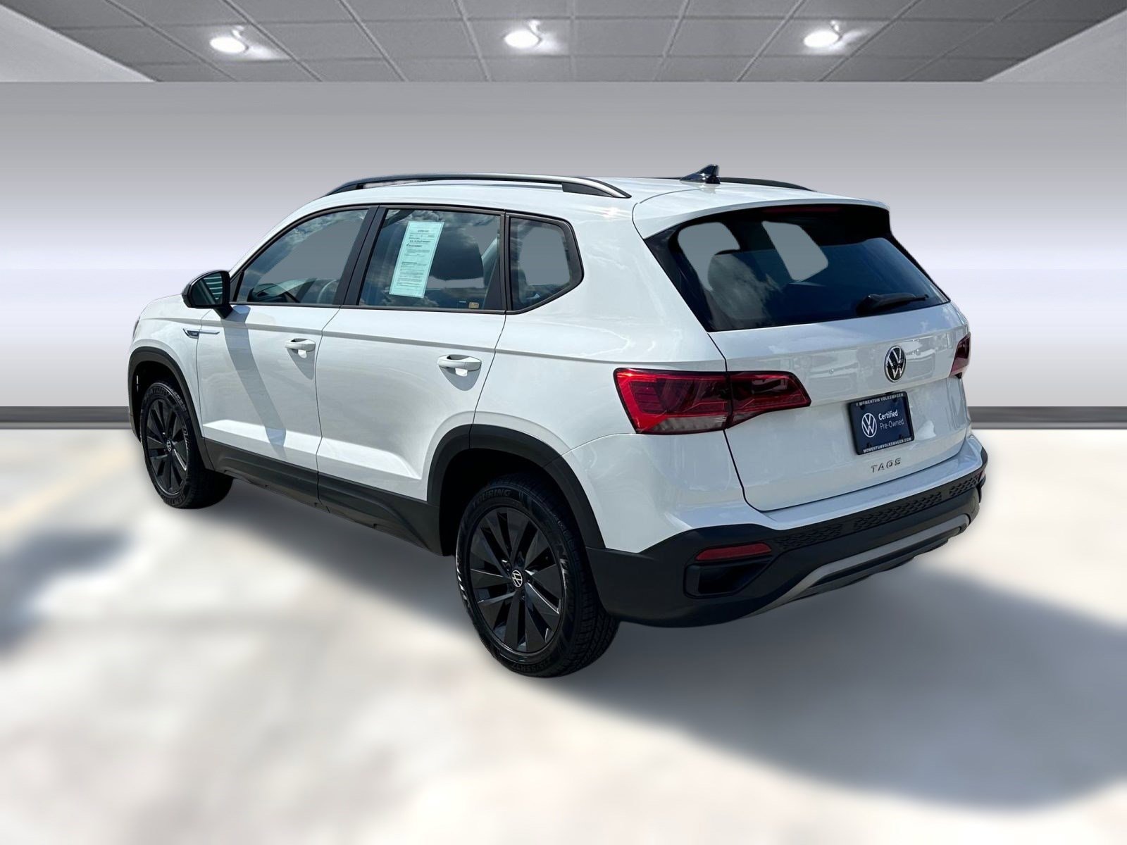 2022 Volkswagen Taos S photo 2