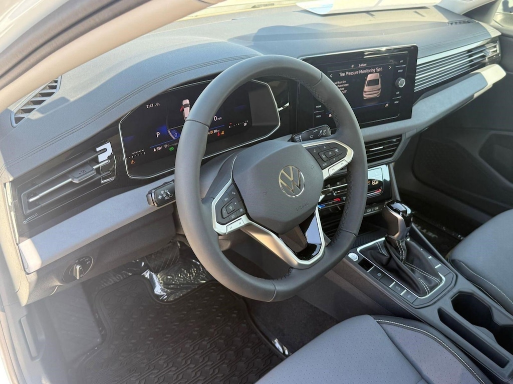 New 2026 Volkswagen Jetta 1.5T SE Sedan