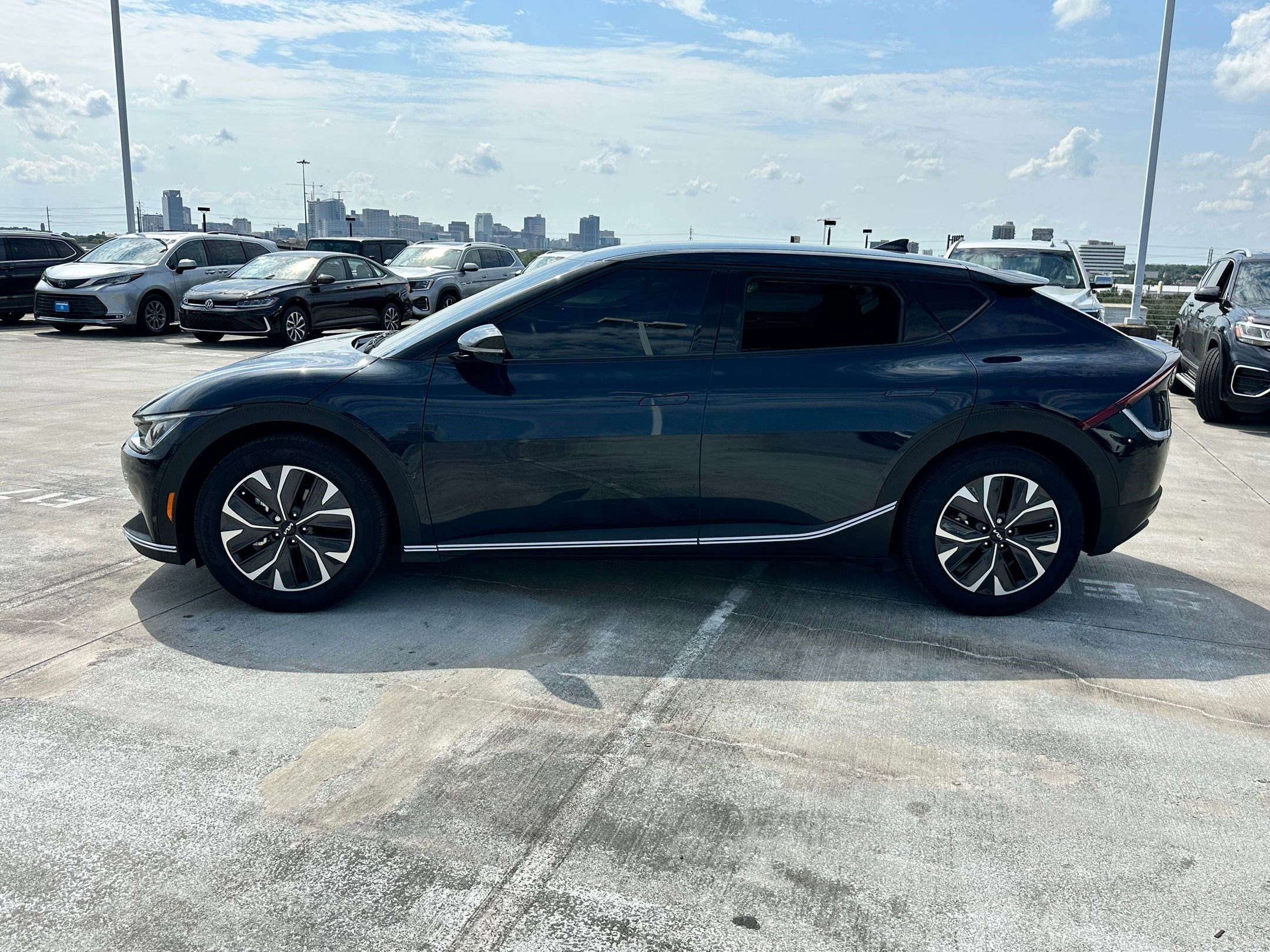 2024 Kia EV6 Light photo 2