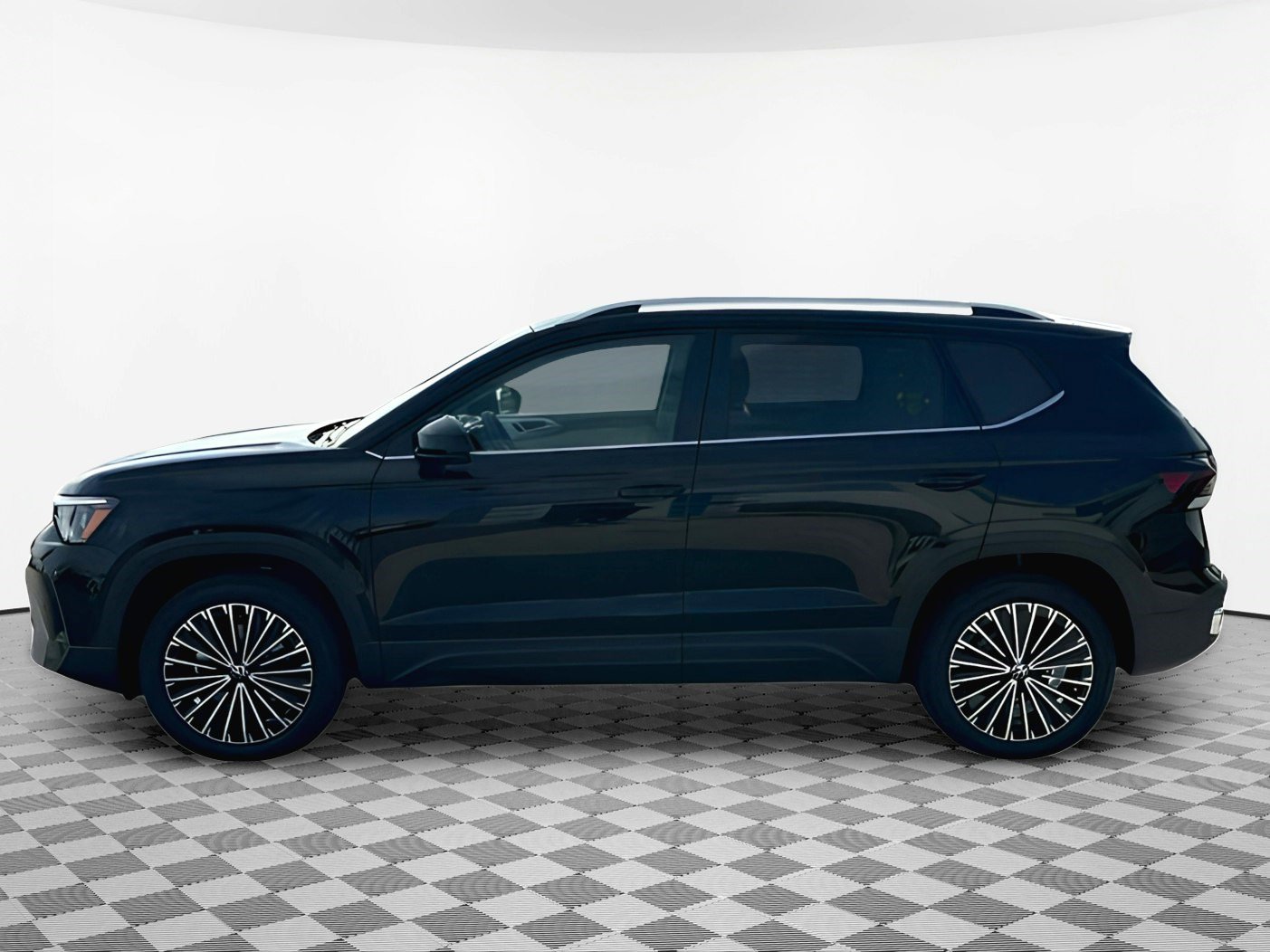 2025 Volkswagen Taos SE photo 2