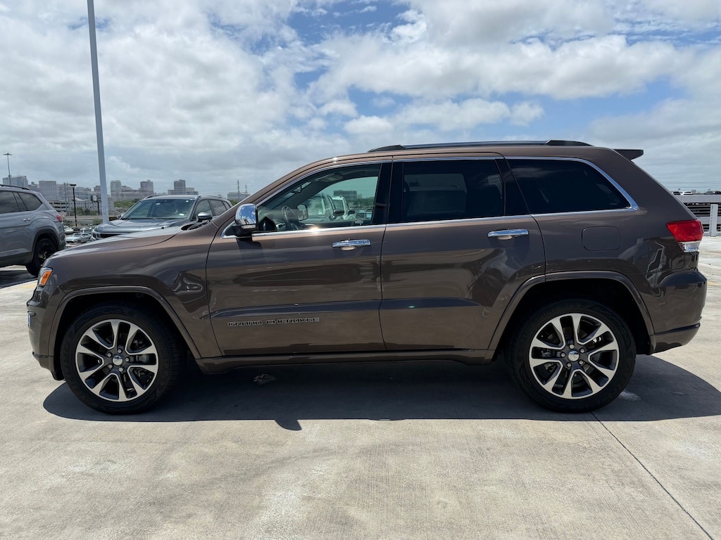 Used 2018 Jeep Grand Cherokee Overland SUV