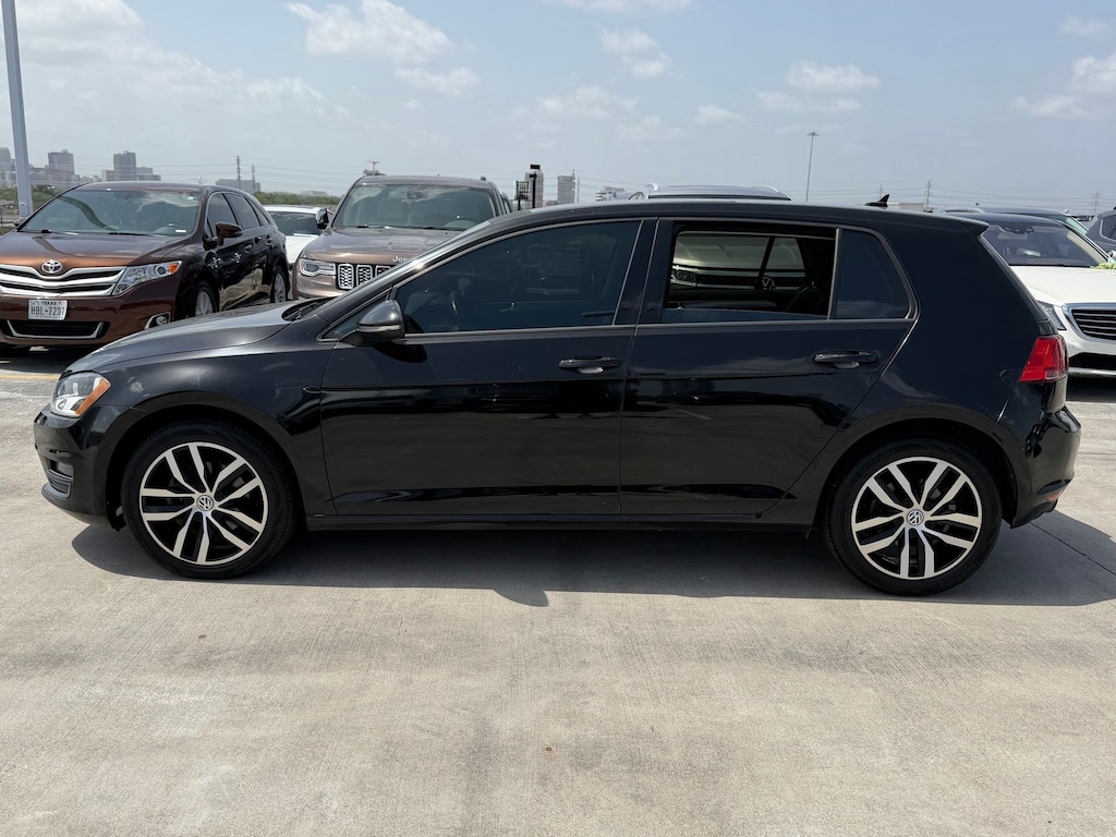 Used 2016 Volkswagen Golf TSI SE Hatchback