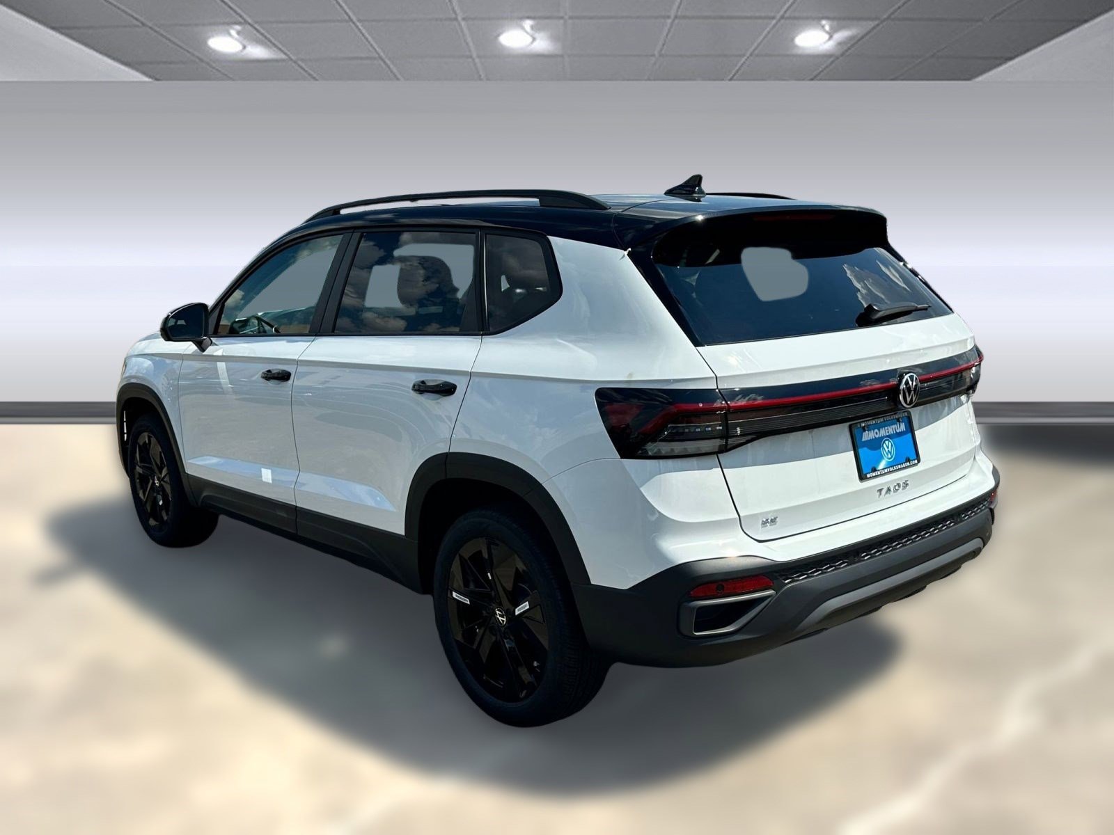 2025 Volkswagen Taos SE photo 2