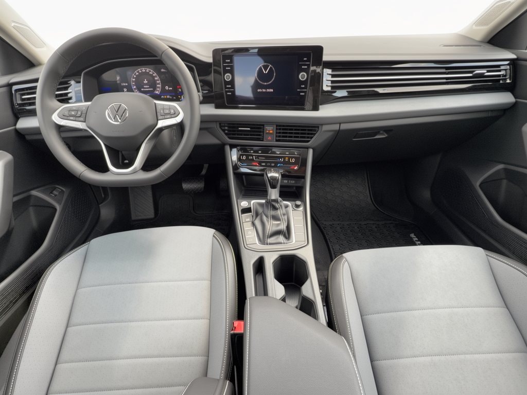 New 2027 Volkswagen Jetta 1.5T SE Sedan