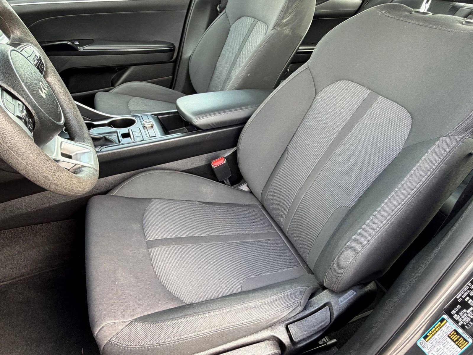 2023 Kia K5 LXS - Photo 19