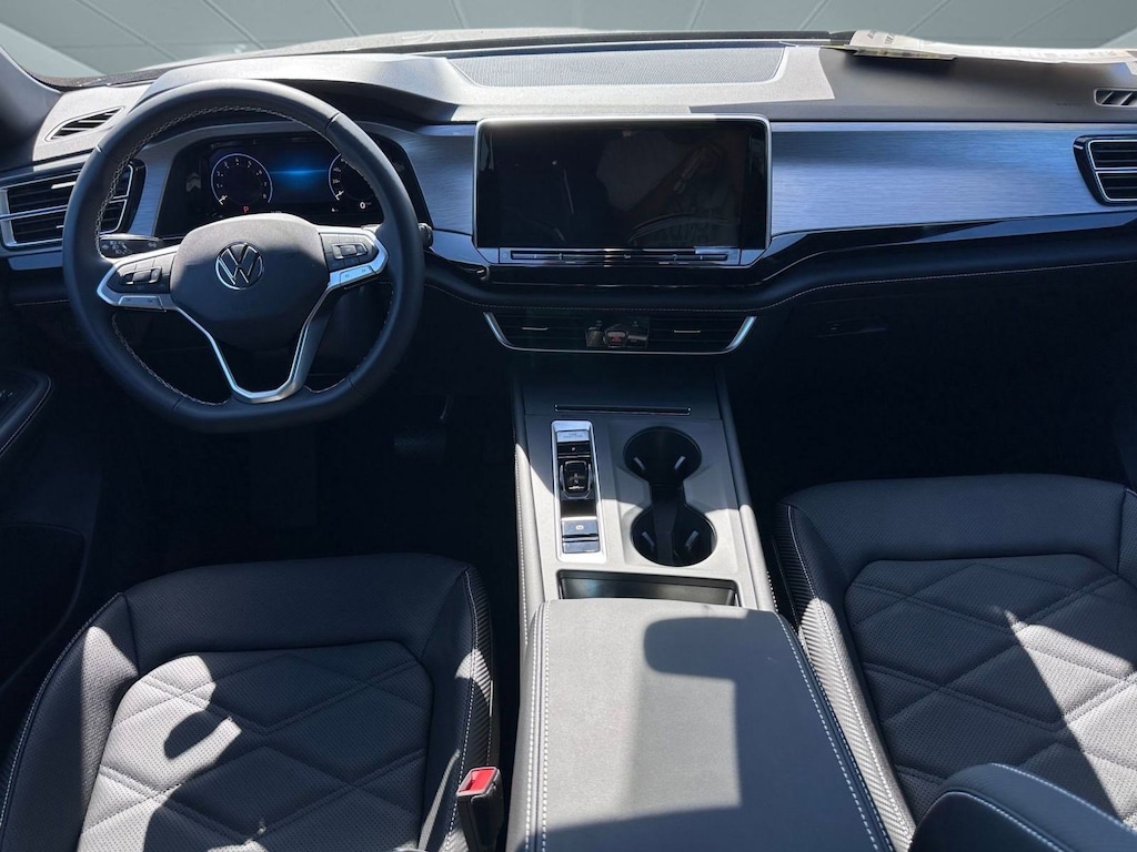 New 2026 Volkswagen Atlas Cross Sport 2.0T SE SUV