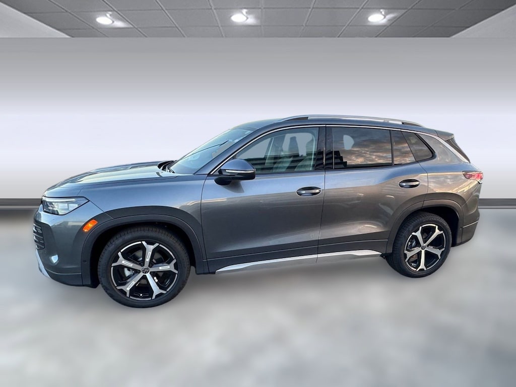 New 2026 Volkswagen Tiguan 2.0T SE SUV