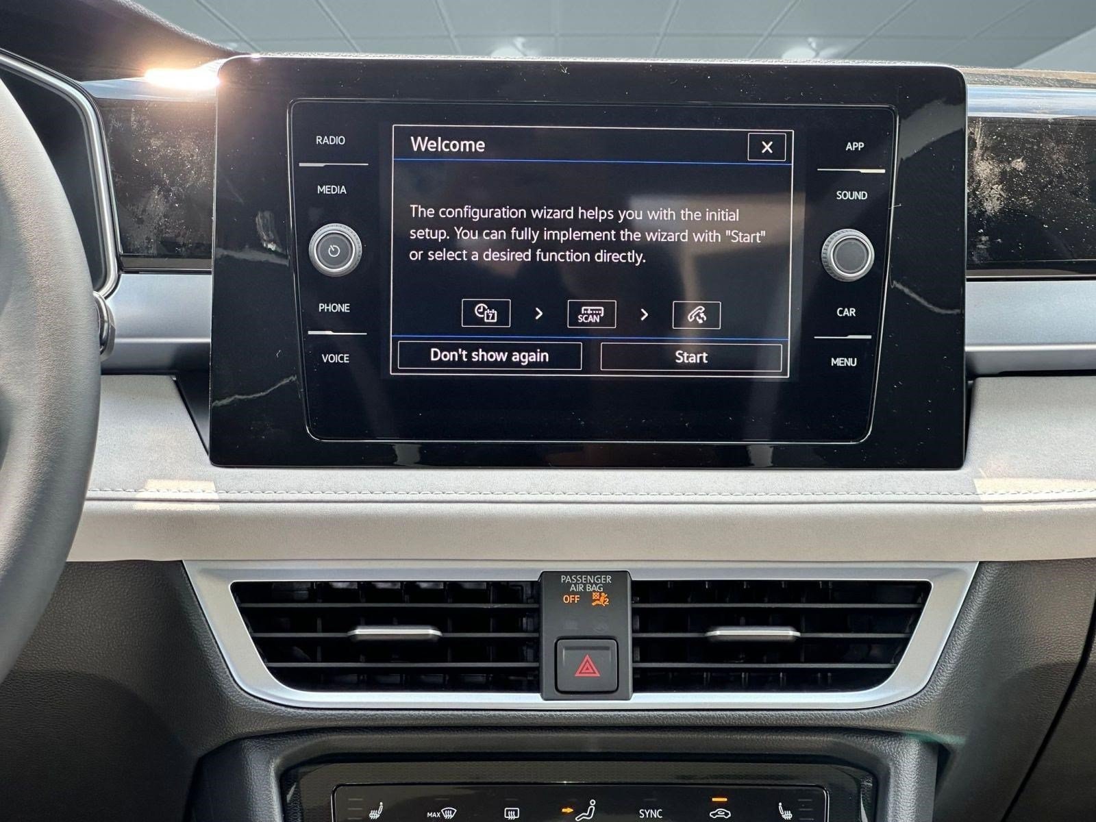2025 Volkswagen Taos SE - Photo 23