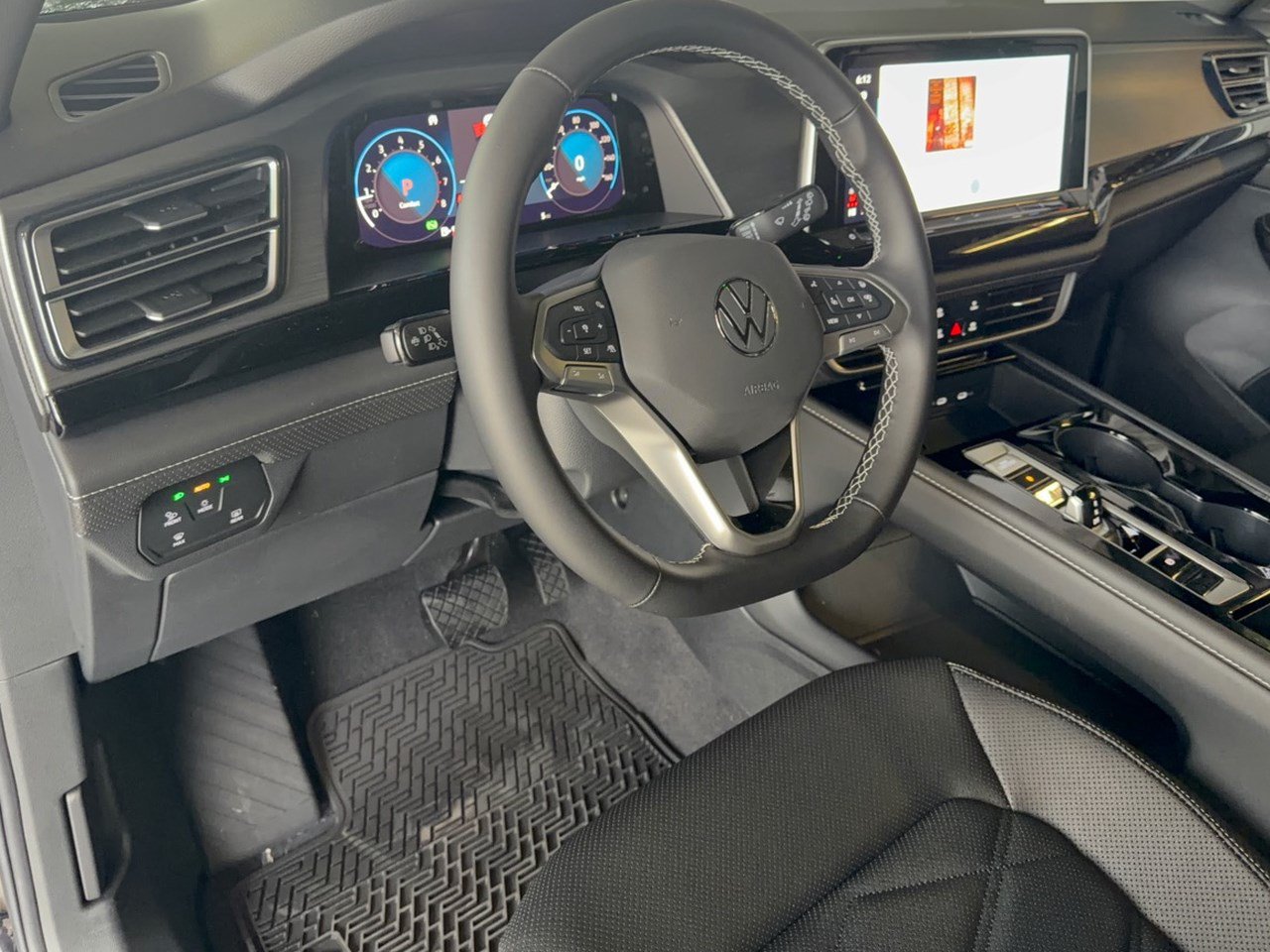 New 2026 Volkswagen Atlas Cross Sport SE w/Technology SUV