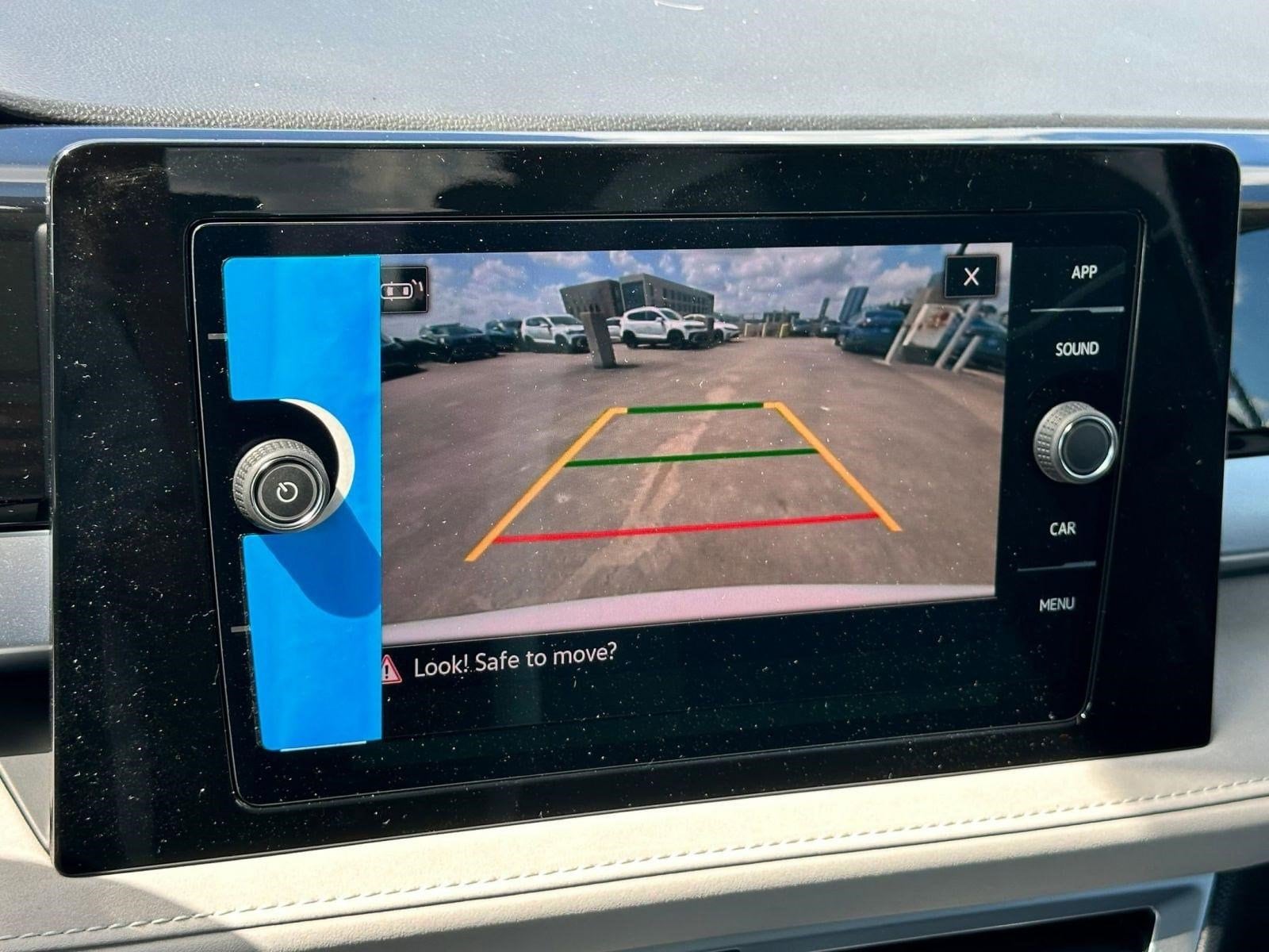 2025 Volkswagen Taos SE - Photo 24