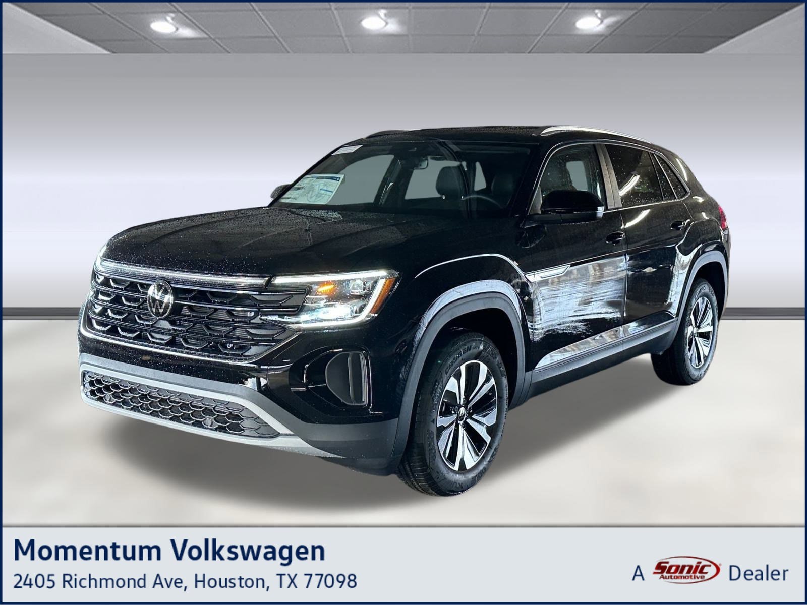 2026 Volkswagen Atlas Cross Sport SE's photo