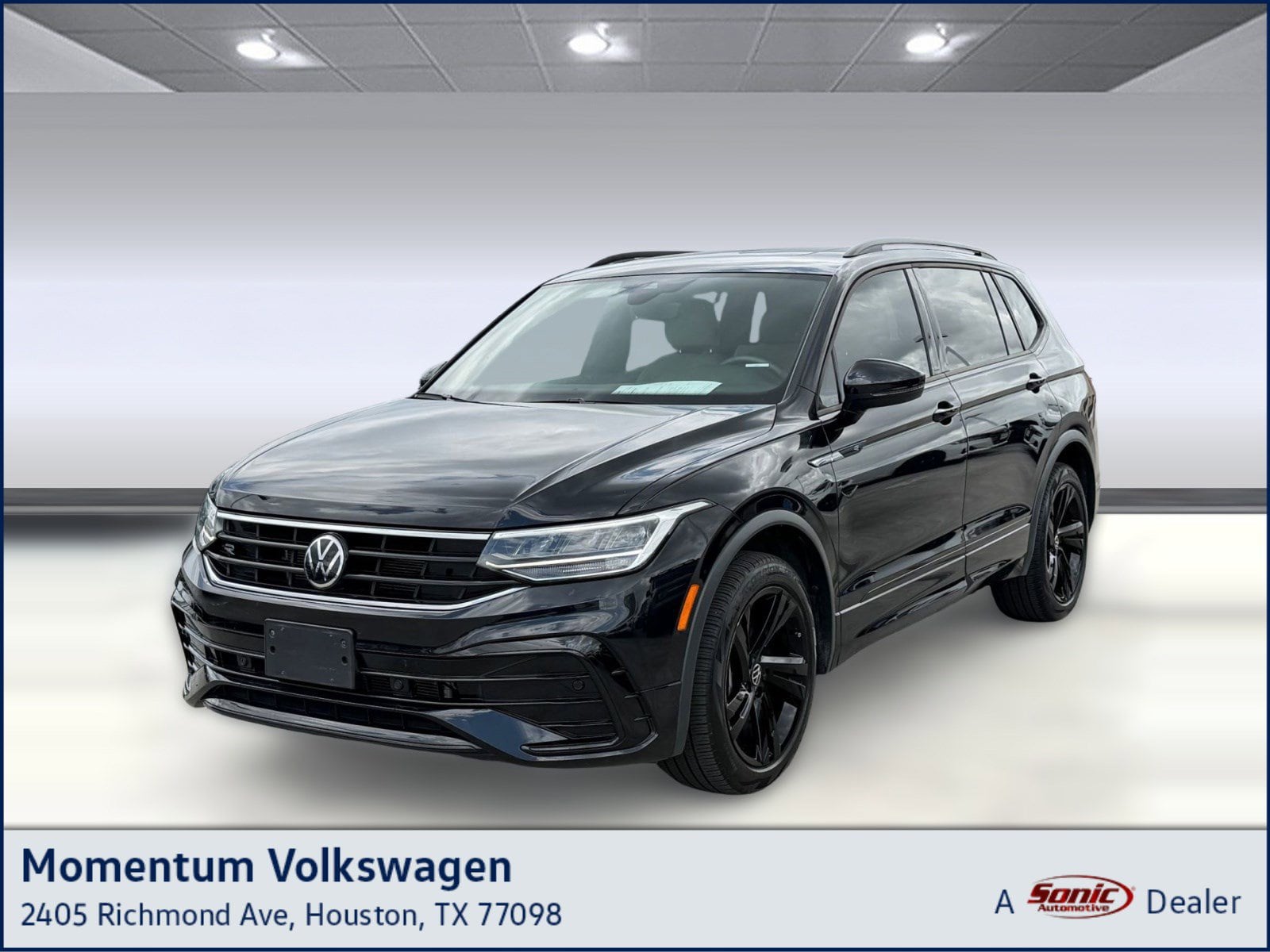 2024 Volkswagen Tiguan 2.0T SE R-Line Black's photo