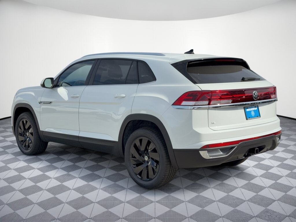 New 2026 Volkswagen Atlas Cross Sport SE w/Technology SUV