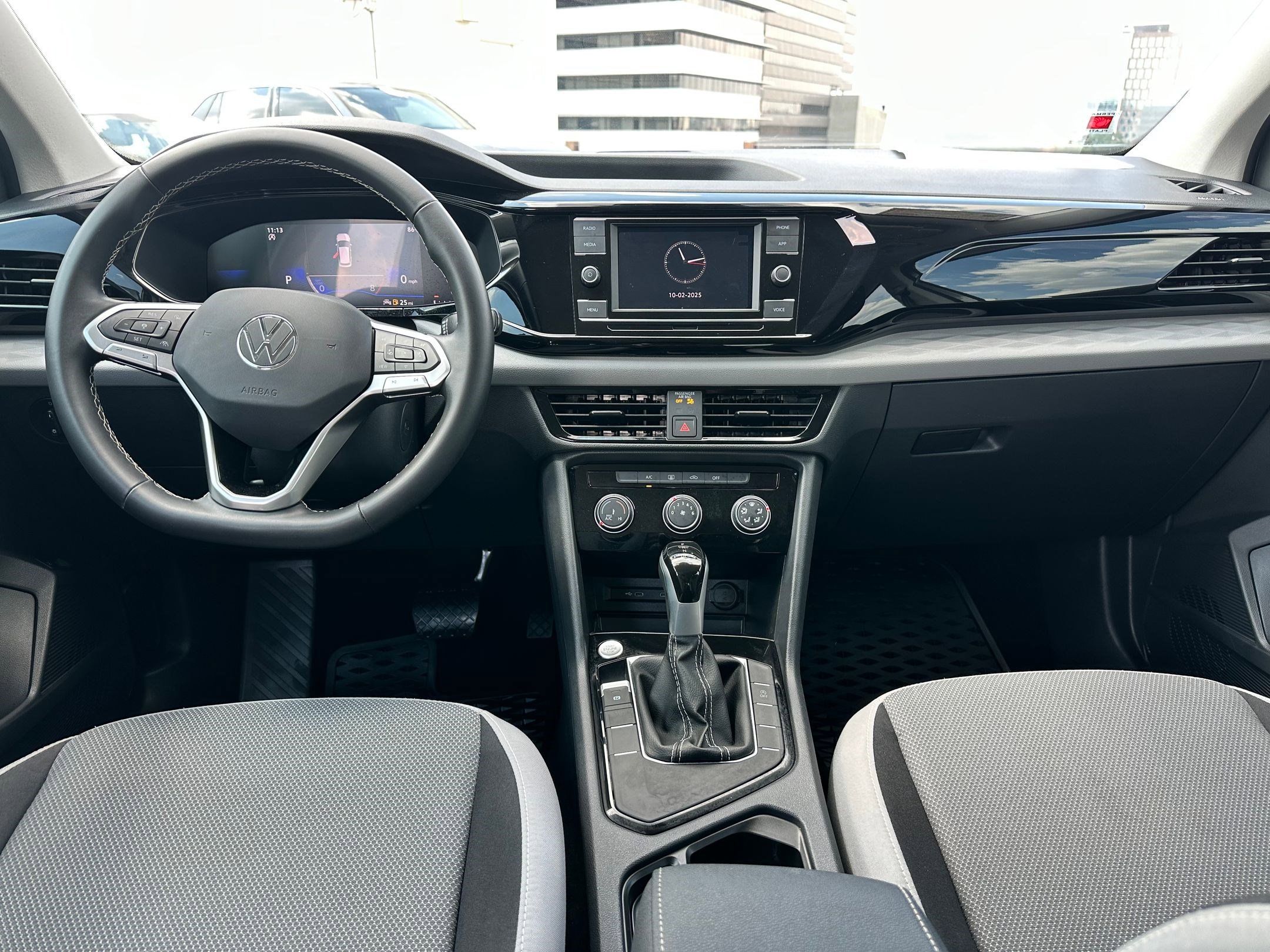 2024 Volkswagen Taos S photo 2