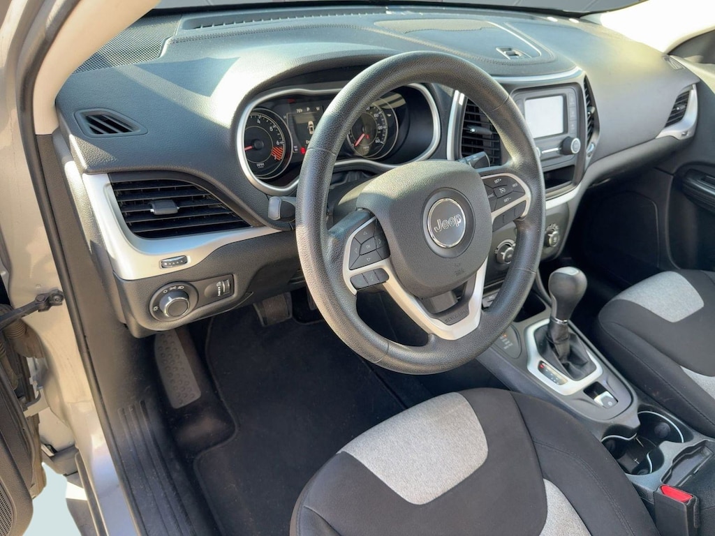 Used 2014 Jeep Cherokee Sport SUV