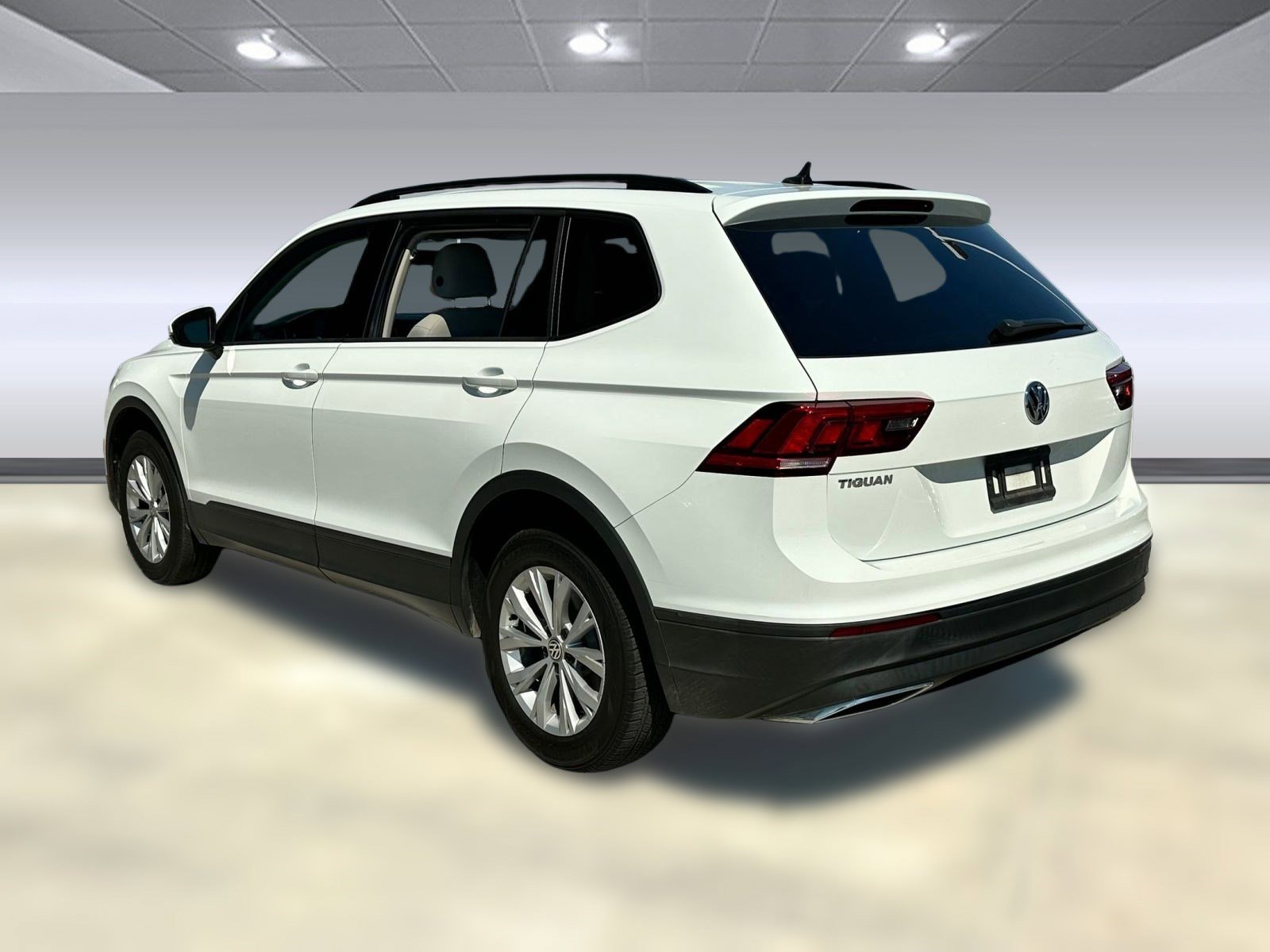 2020 Volkswagen Tiguan S photo 3
