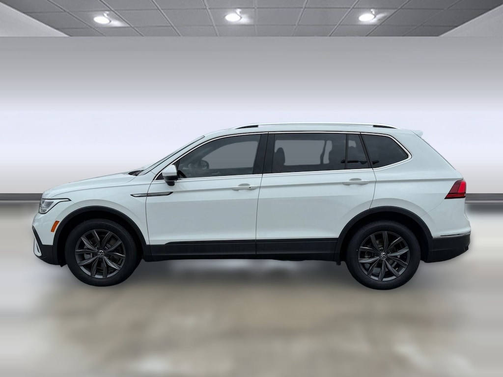 Certified 2022 Volkswagen Tiguan SE SUV
