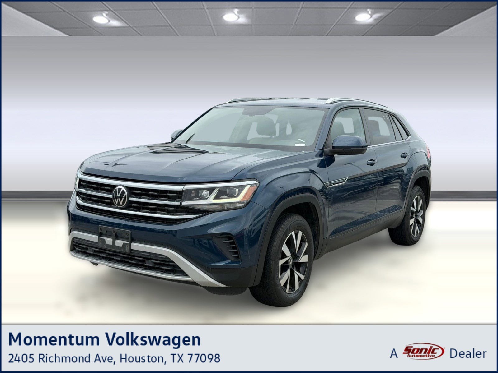 2023 Volkswagen Atlas Cross Sport 2.0T SE's photo