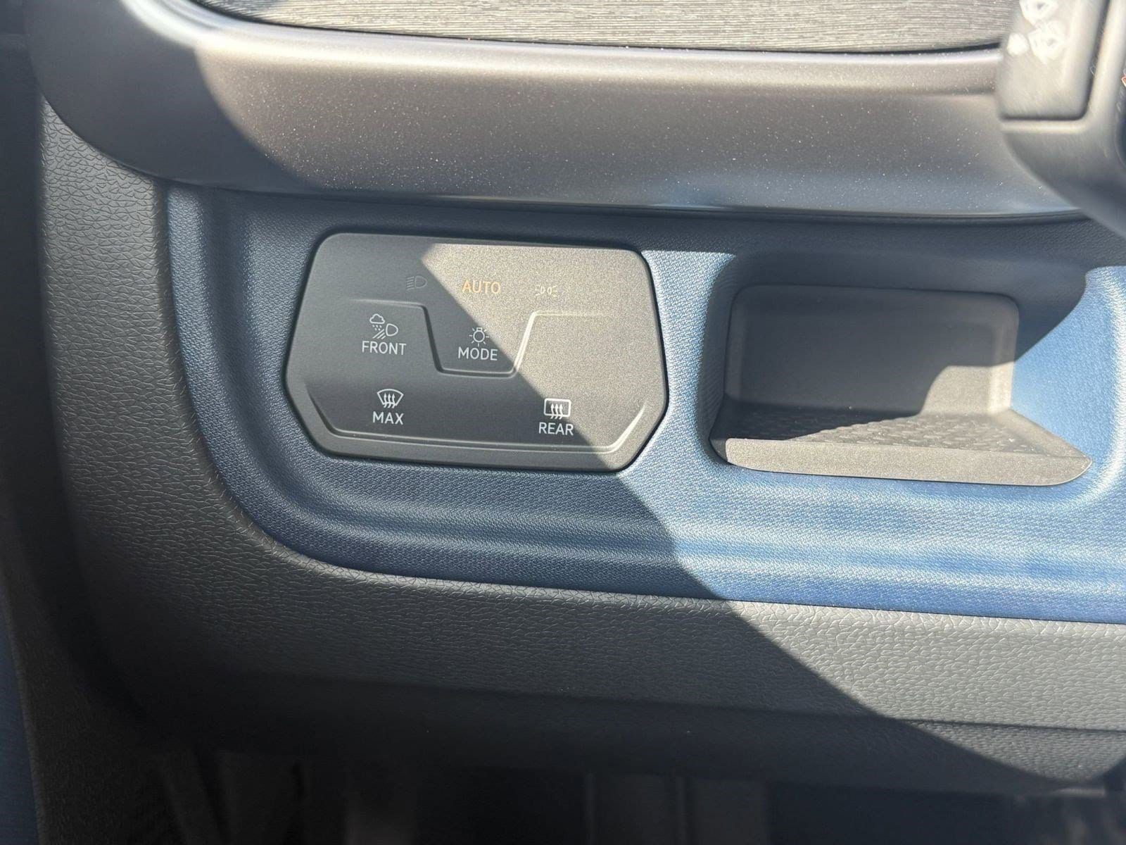 2025 Volkswagen ID. Buzz PRO S - Photo 16