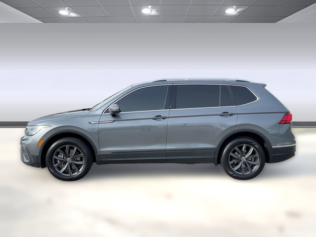 Used 2023 Volkswagen Tiguan SE SUV