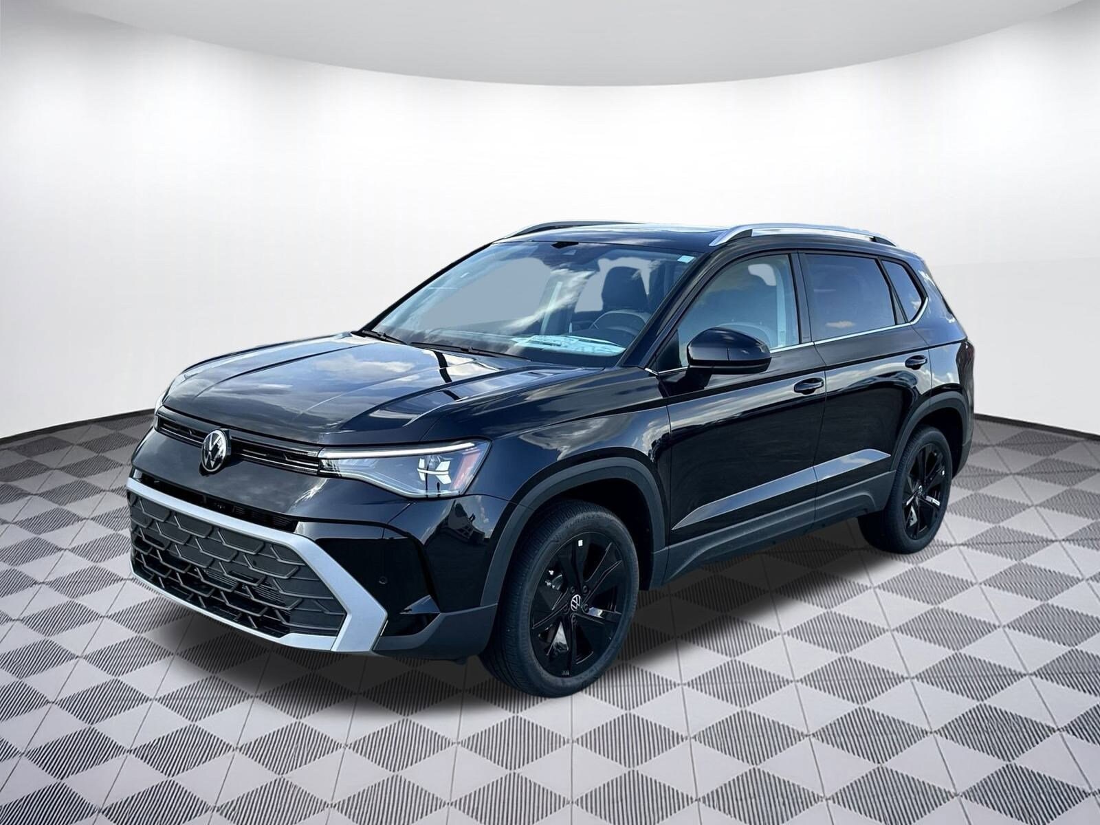 2025 Volkswagen Taos SE photo 2