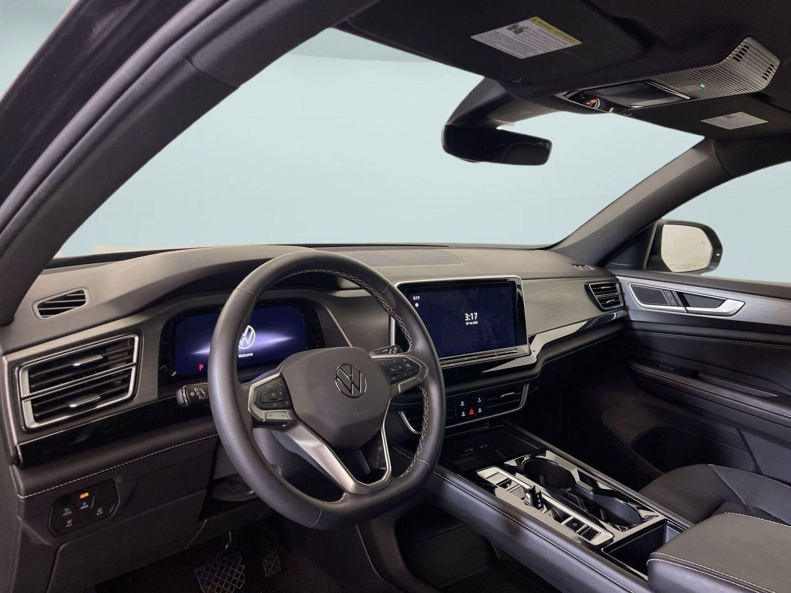 2024 Volkswagen Atlas Cross Sport SE Technology photo 4