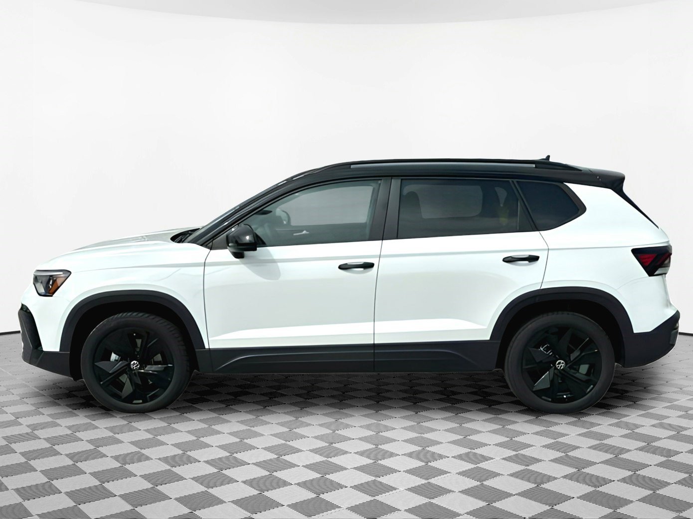 2025 Volkswagen Taos SE photo 2