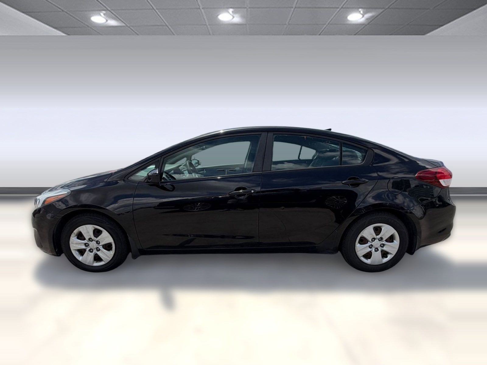 Used 2018 Kia FORTE LX with VIN 3KPFL4A76JE256303 for sale in Houston, TX