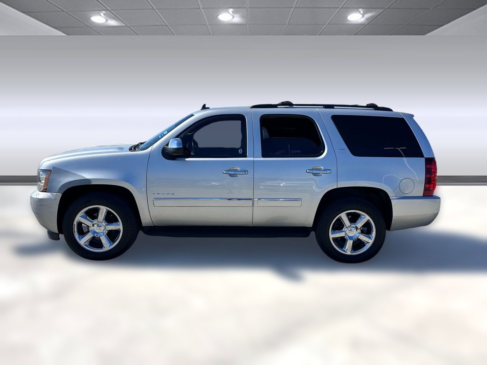 2012 Chevrolet Tahoe LTZ photo 2