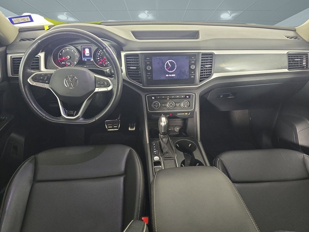 Used 2021 Volkswagen Atlas 3.6L V6 SE w/Technology R-Line SUV