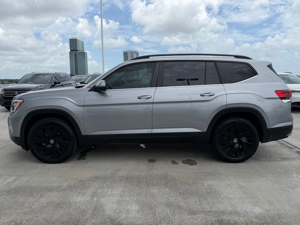 Certified 2025 Volkswagen Atlas 2.0T SE w/Technology SUV