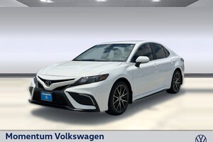 2023 Toyota Camry SE Sedan