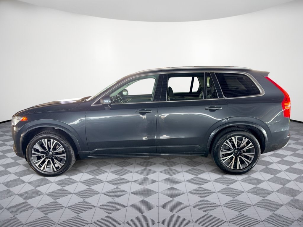 Used 2021 Volvo XC90 Momentum SUV