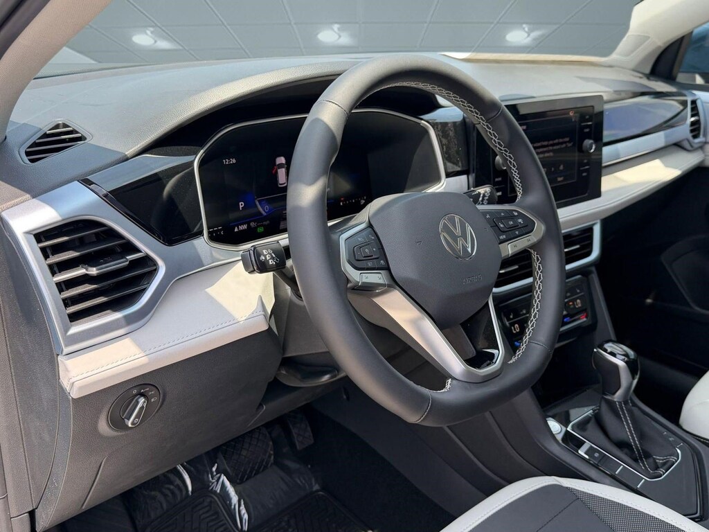 New 2026 Volkswagen Taos 1.5T SE SUV