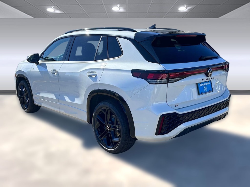 New 2026 Volkswagen Tiguan 2.0T SE R-Line Black SUV