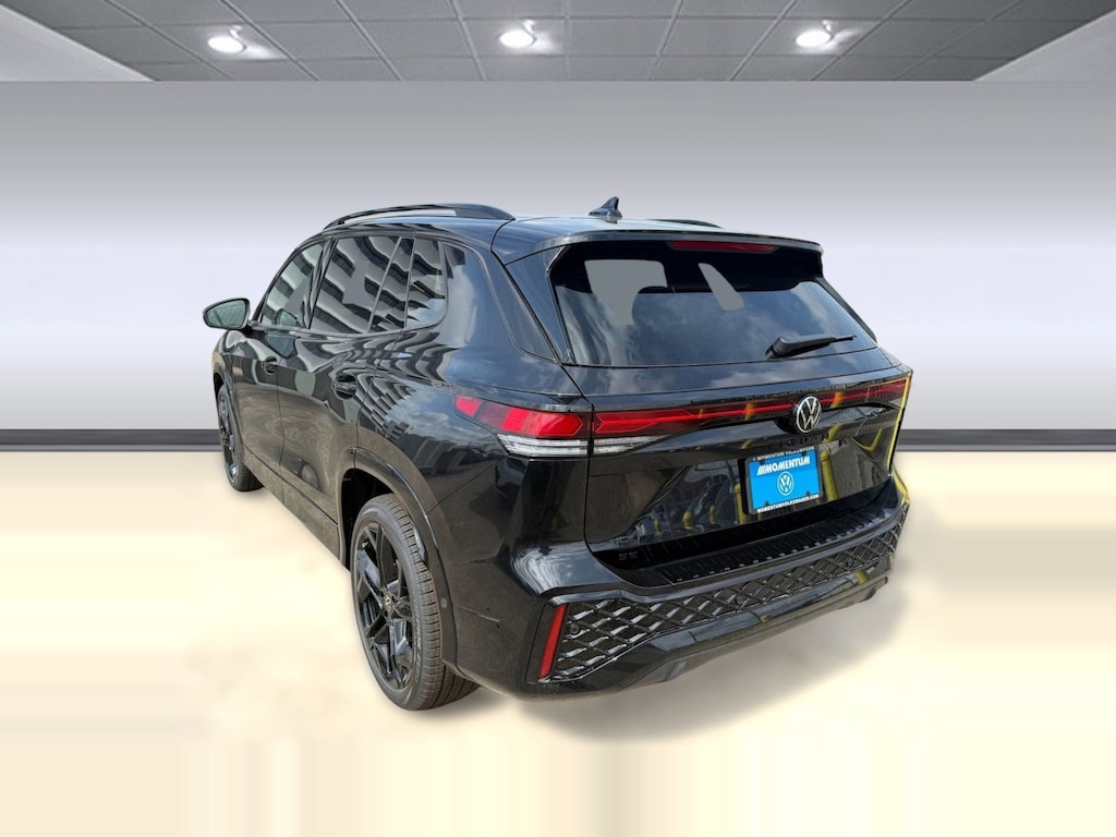 New 2026 Volkswagen Tiguan 2.0T SE R-Line Black SUV