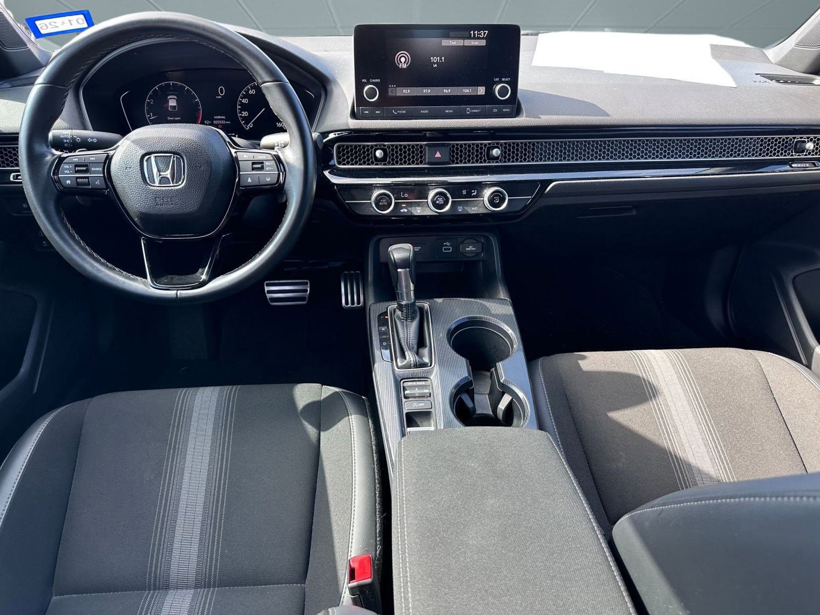 2023 Honda Civic Sport Hatchback photo 4