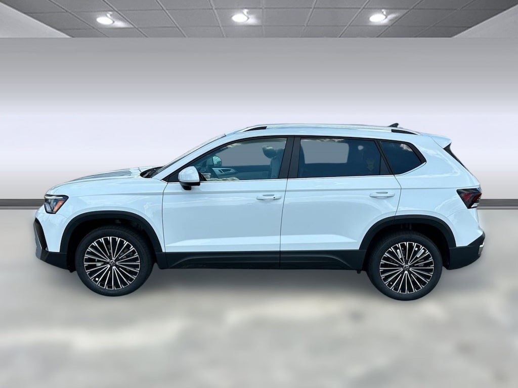 New 2025 Volkswagen Taos 1.5T SE SUV