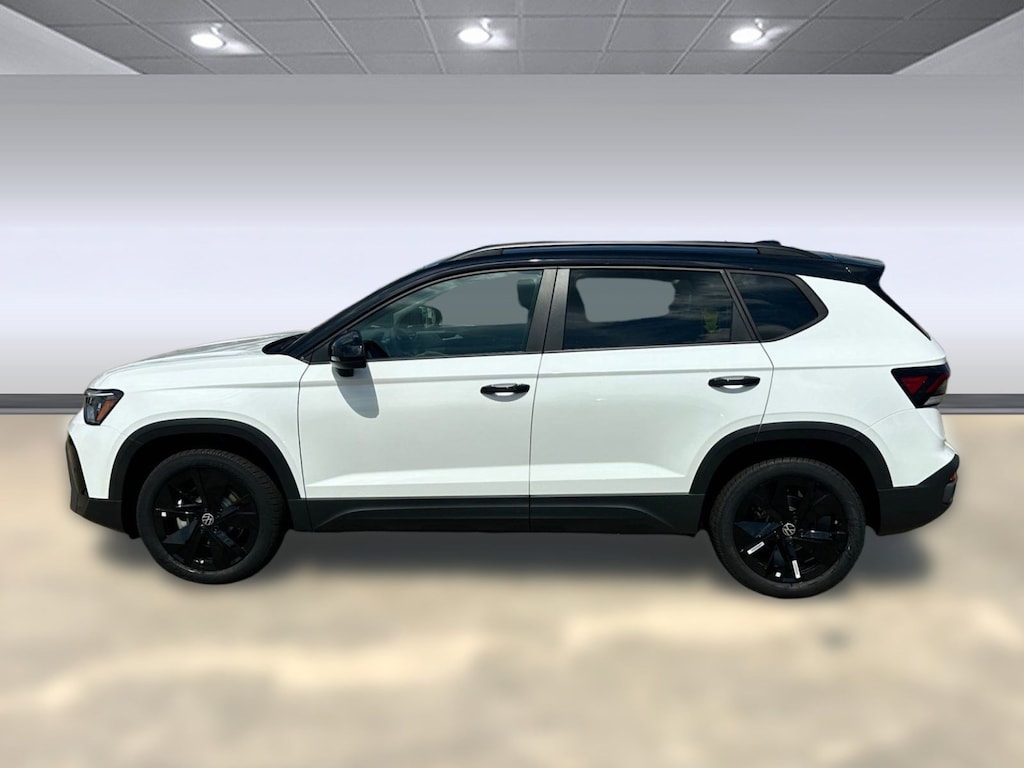 New 2025 Volkswagen Taos 1.5T SE Black SUV