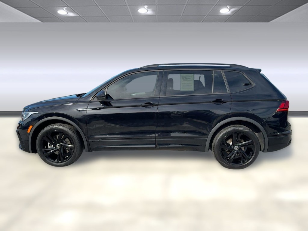 Used 2024 Volkswagen Tiguan SE R-Line Black SUV