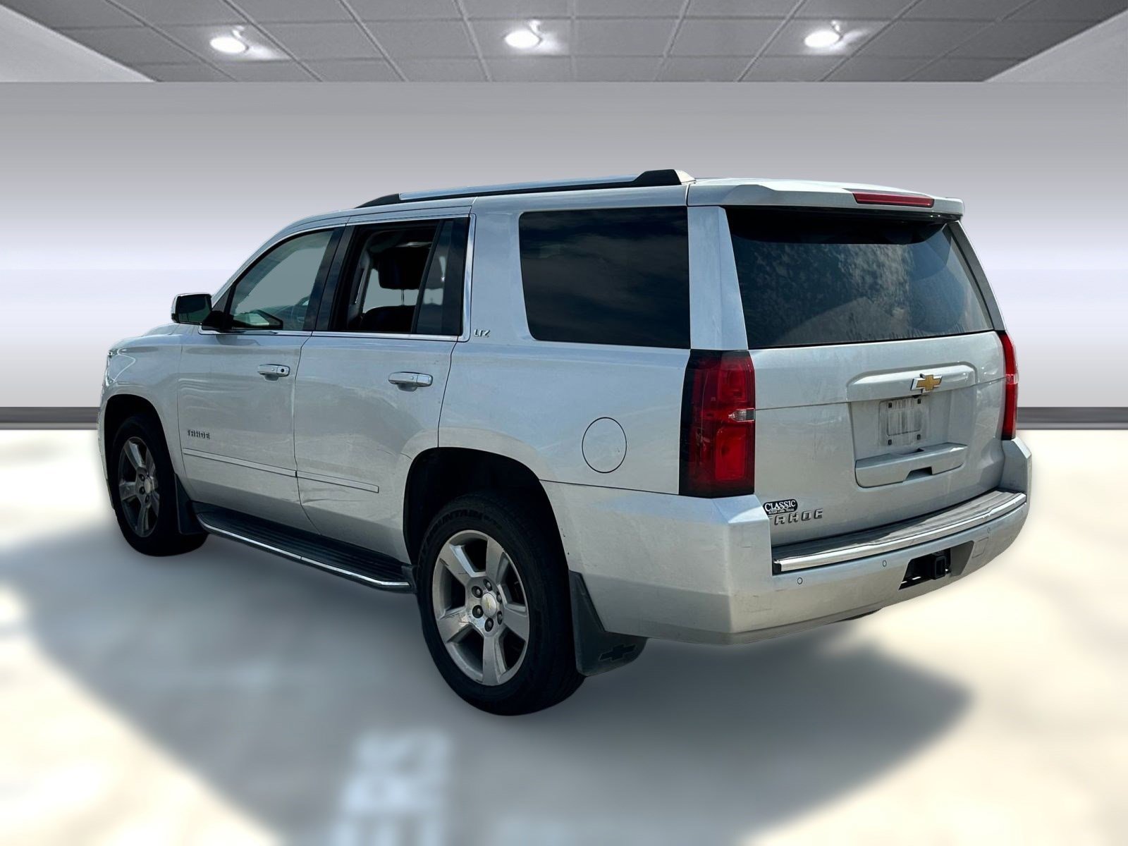 2015 Chevrolet Tahoe LTZ photo 3