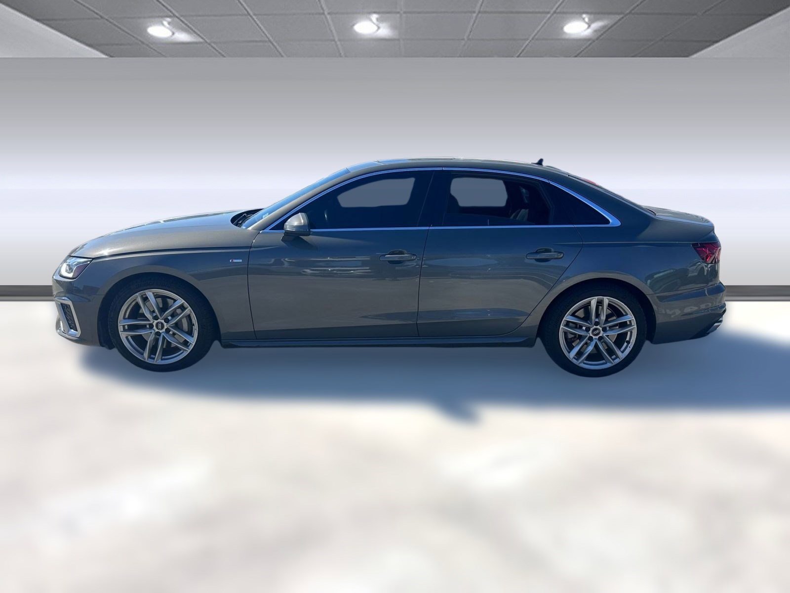 2023 Audi A4 S line Quattro Premium Plus photo 2