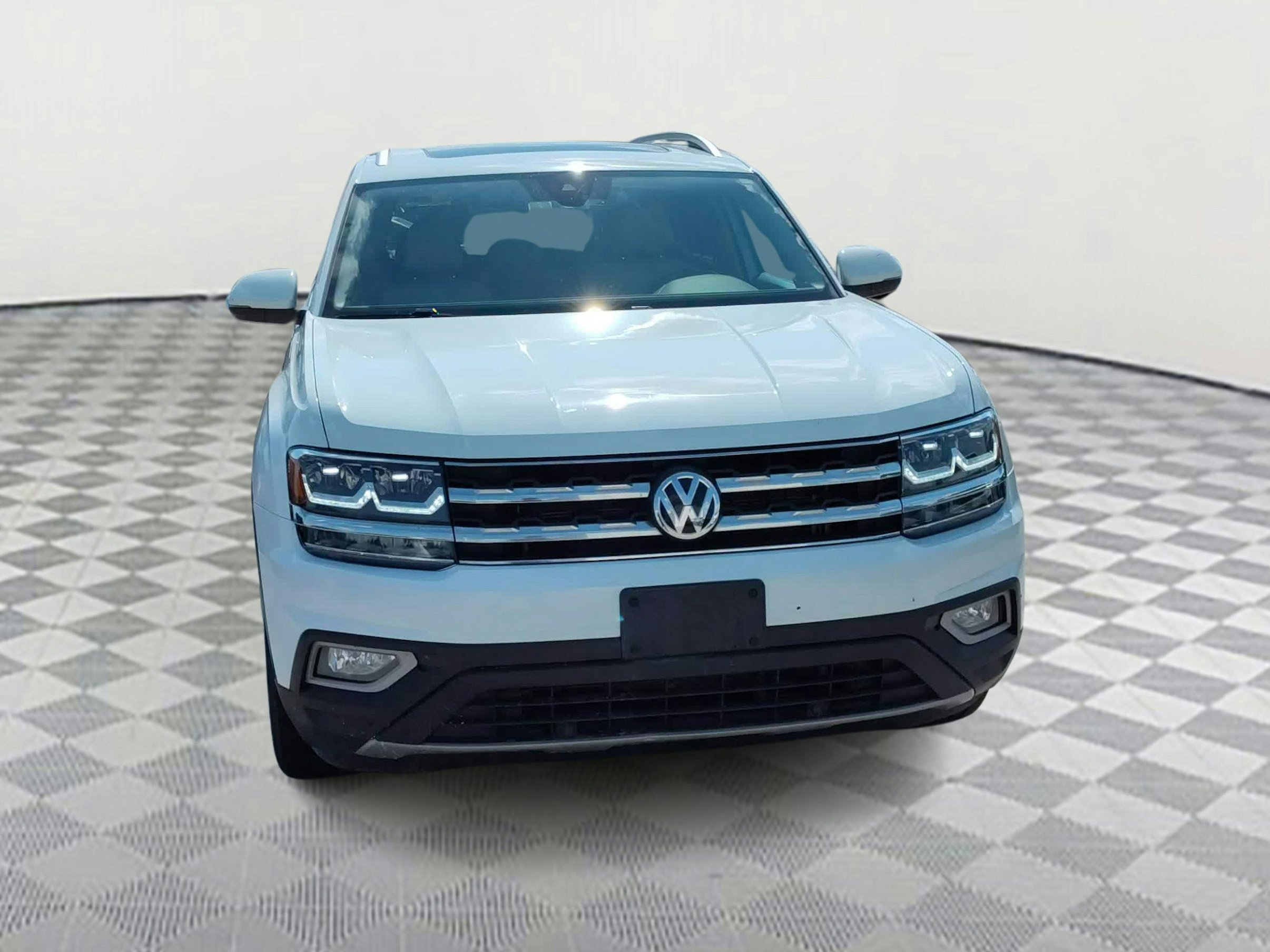 2018 Volkswagen Atlas V6 SEL photo 3