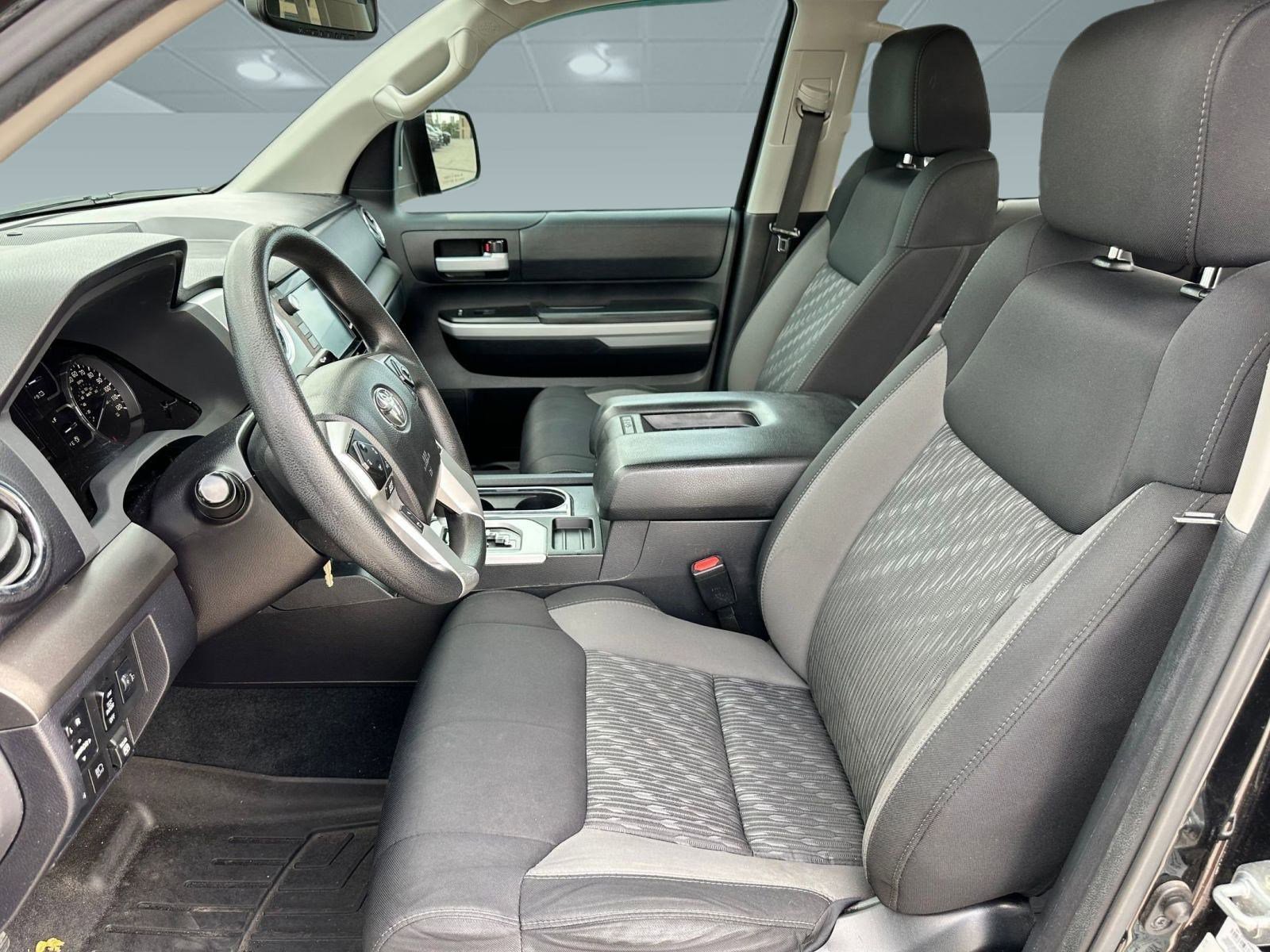 2021 Toyota Tundra SR5 CrewMax photo 4