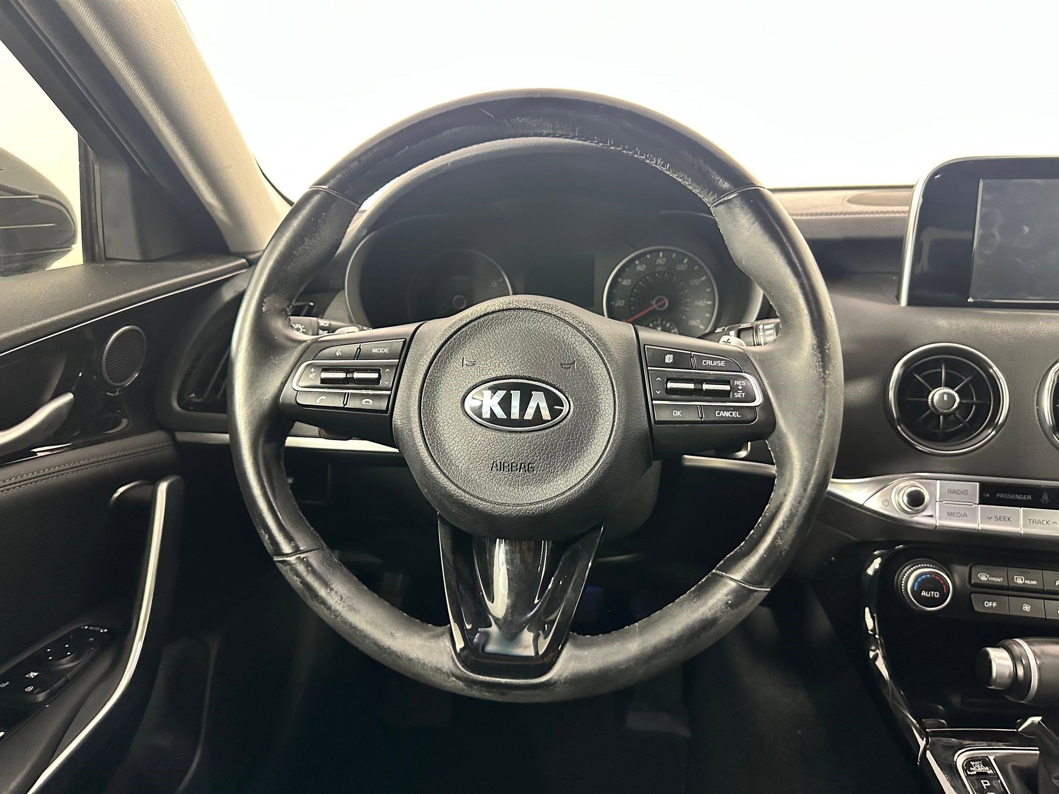 2019 Kia Stinger photo 4