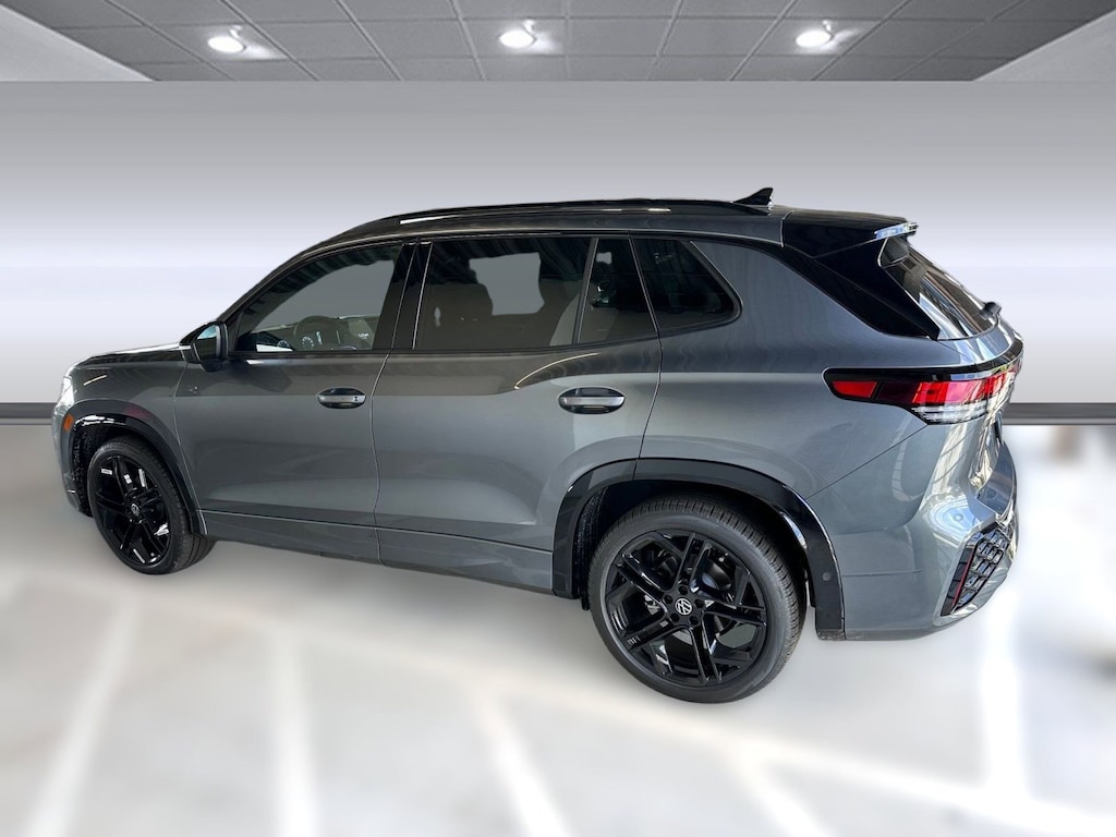 New 2026 Volkswagen Tiguan 2.0T SE R-Line Black SUV