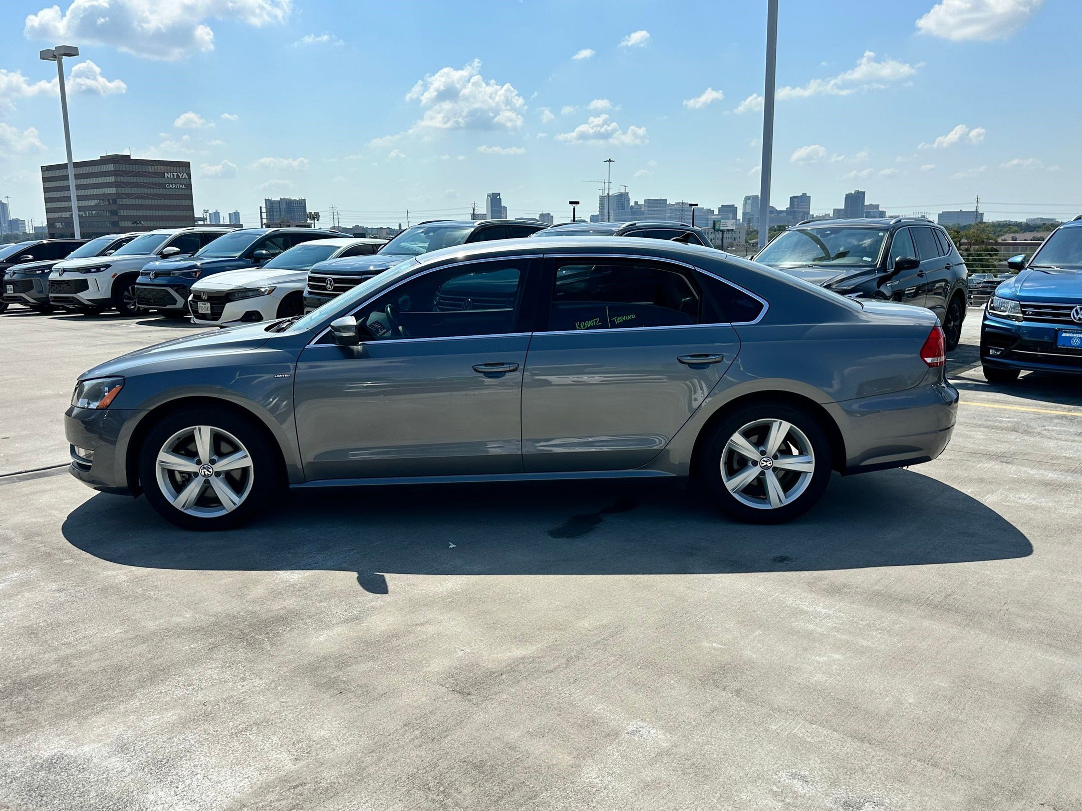 2015 Volkswagen Passat Limited photo 2