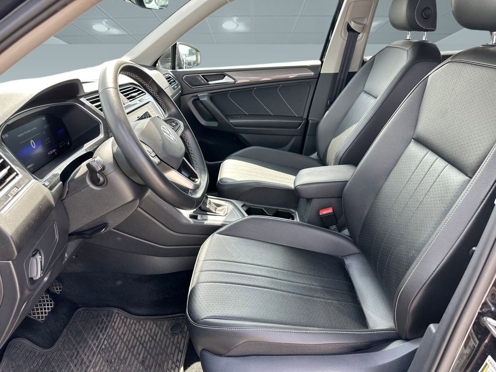 2022 Volkswagen Tiguan SE photo 3