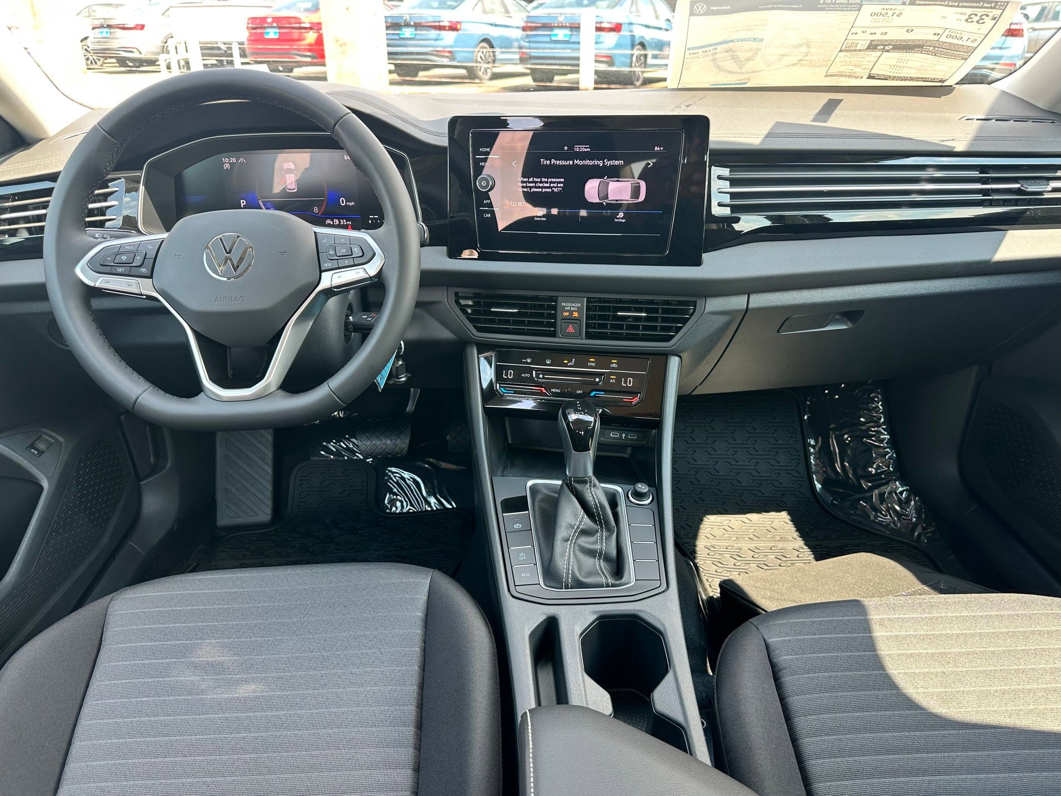 2025 Volkswagen Jetta 1.5T S photo 4