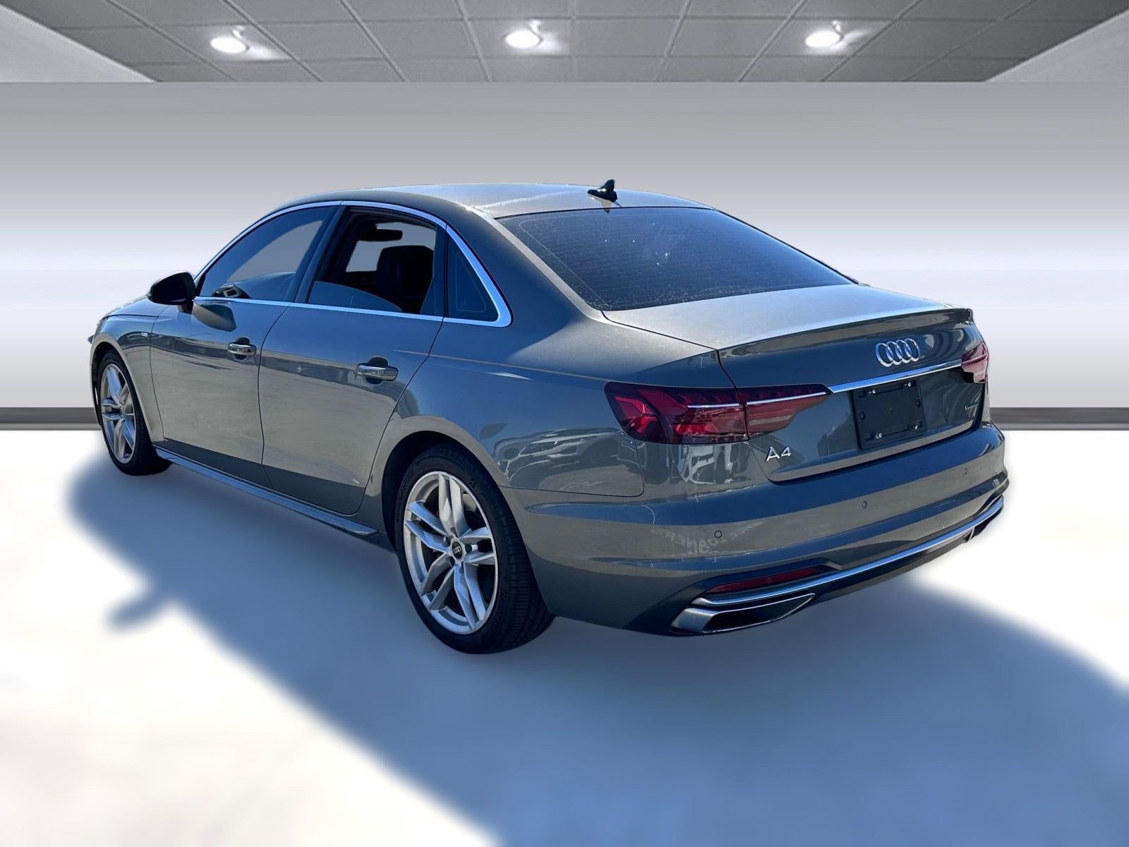 2023 Audi A4 S line Quattro Premium Plus photo 3